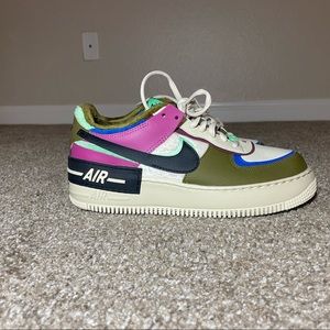 Nike / Shadow Sneaker / Size 8 / Condition : Worn once !!